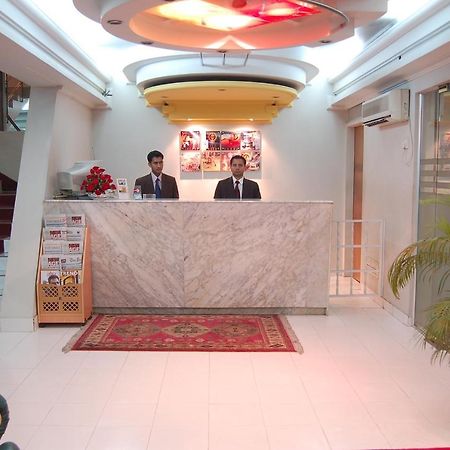 Hotel De Crystal Crown Dhaka Zewnętrze zdjęcie