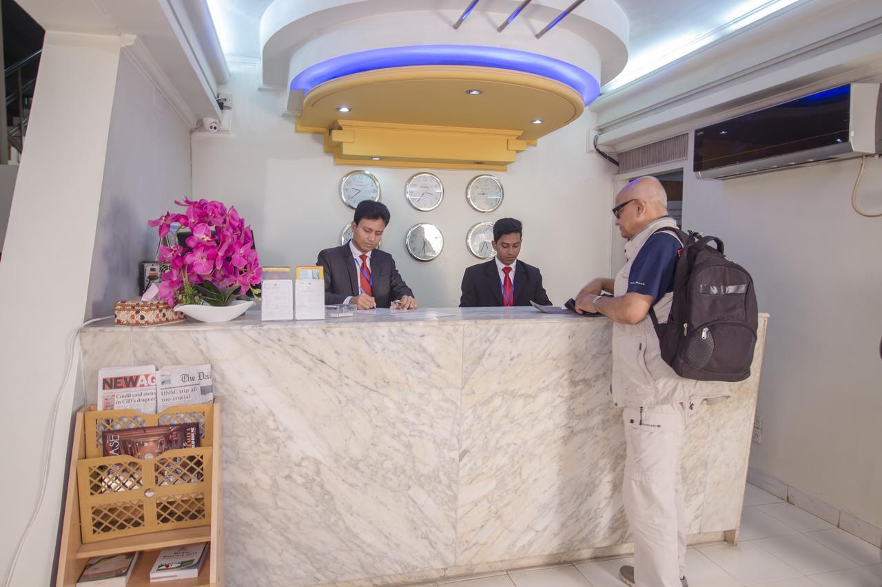Hotel De Crystal Crown Dhaka Zewnętrze zdjęcie