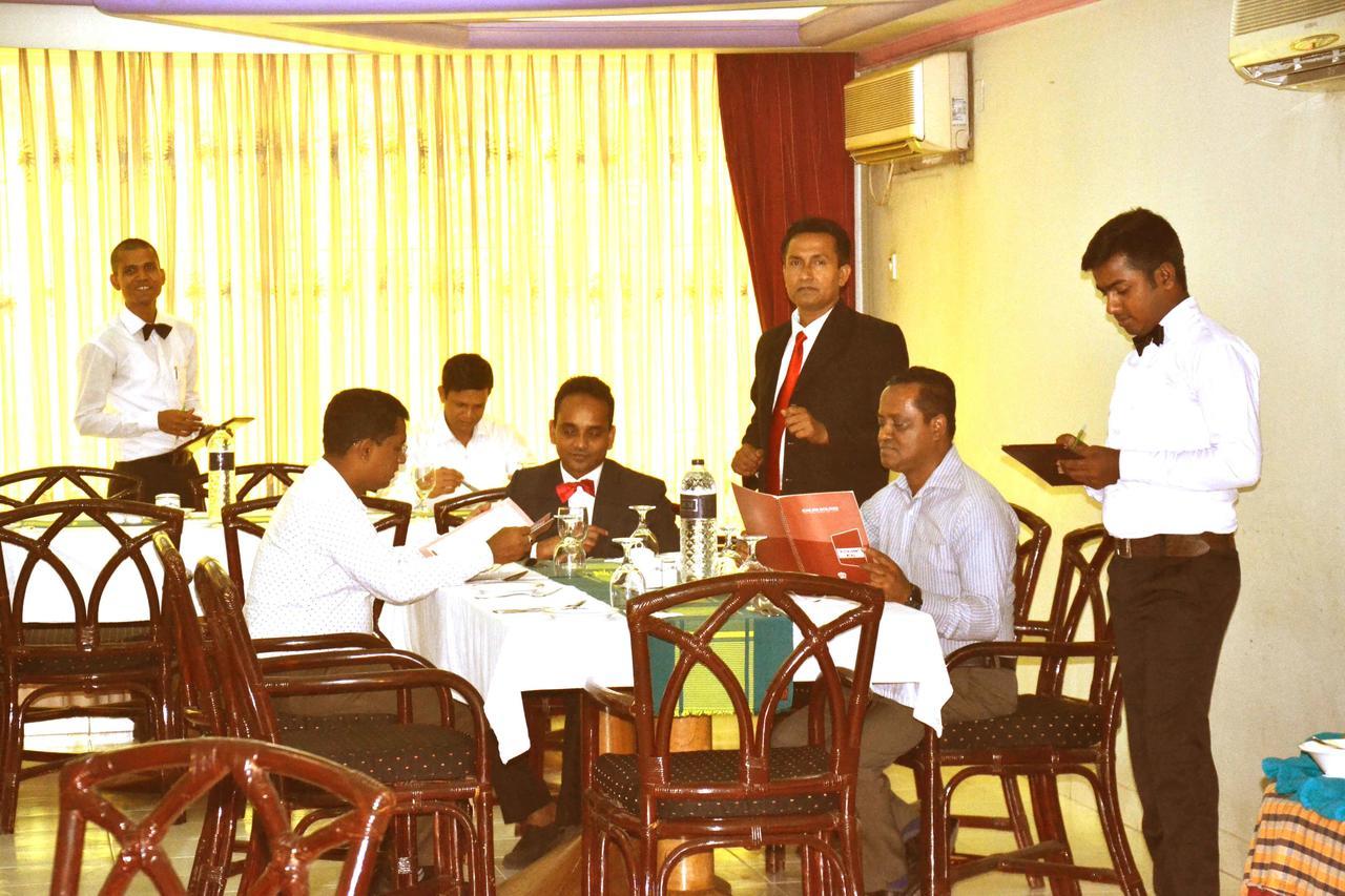Hotel De Crystal Crown Dhaka Zewnętrze zdjęcie